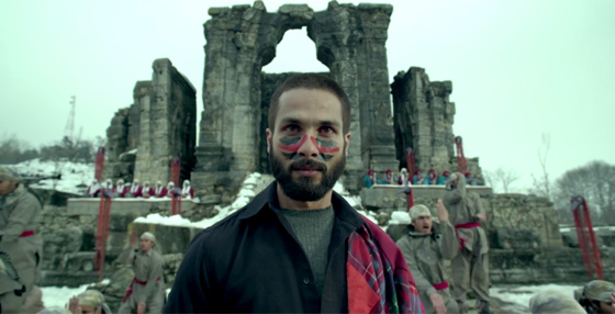 Trailer de La Tragedia de Haider de Vishal Bhardwaj con Subtítulos en Inglés